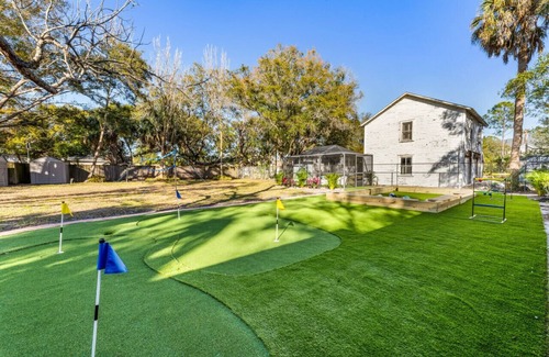 Port Tampa City Villa | 7 BR Heated Pool, Game Room, Theater, Sleeps 25
