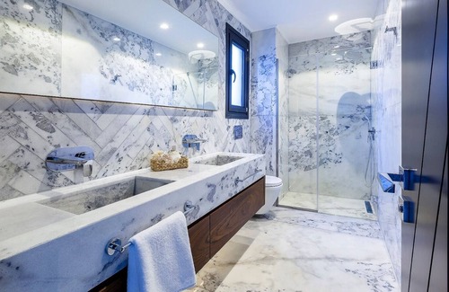 Bodrum City Center Villa | 7 Deluxe - A seductive blend of style and serenity with pool, 5 mins to beaches