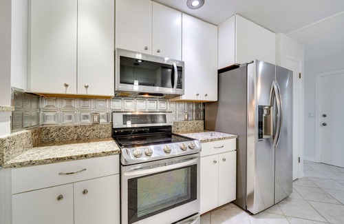 Doctor Phillips House | 7 Mi to Disney World: Orlando Home w/Private Pool