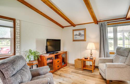 Pickett House | 7 Mi to Eldorado Marsh Family Home with Pool