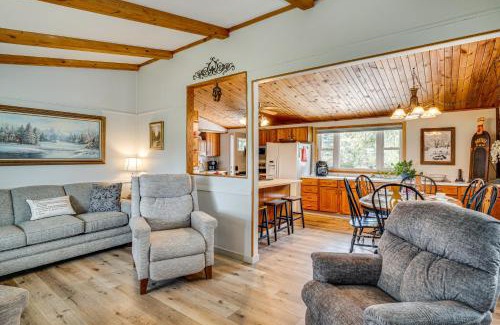 Pickett House | 7 Mi to Eldorado Marsh Family Home with Pool