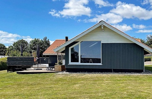 Mommark Strand House | 7 person holiday home in Sydals
