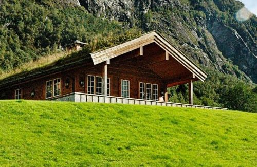 Olden House | 7 person holiday home in olden
