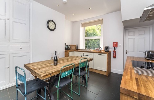 Keswick Cottage | 7 The Townhouses - a house that sleeps 8 guests in 4 bedrooms