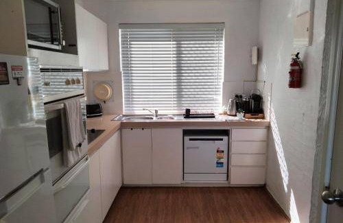Safety Bay Apartment | 700 m² Apartment ∙ 2 bedrooms ∙ 4 guests