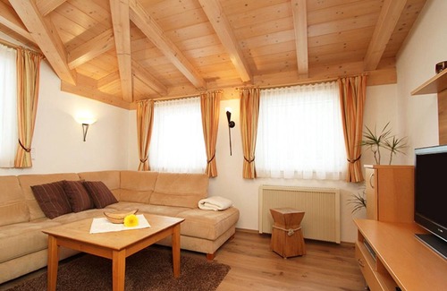 Leogang Apartment | 71 m² Apartment ∙ 2 bedrooms ∙ 4 guests