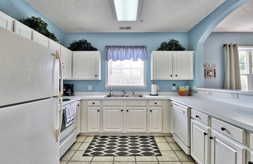 North Myrtle Beach Condo | 711 Ironwood - Barefoot Resort Rentals
