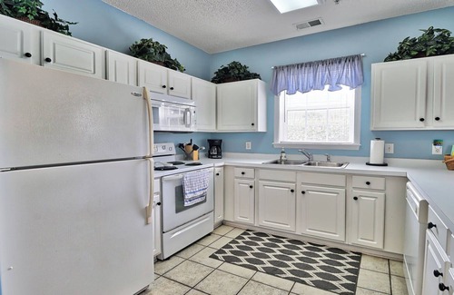 North Myrtle Beach Condo | 711 Ironwood - Barefoot Resort Rentals