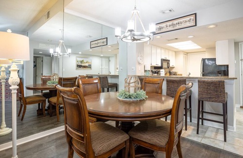 Shelter Cove Villa | 7138 Harbourside: Stunning Marina Views from this 2 Bedroom Harbourside Villa