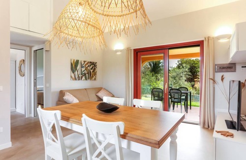 San Teodoro City Centre House | 73 m² House ∙ 2 bedrooms ∙ 5 guests