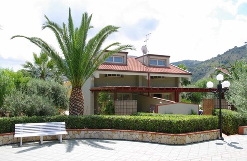 Mazzaforno Apartment | 75 m² Apartment ∙ 2 bedrooms ∙ 5 guests
