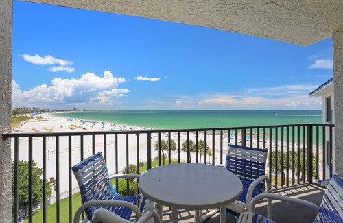 St. Petersburg - Clearwater Condo | 77 m² Condo ∙ 2 bedrooms ∙ 6 guests