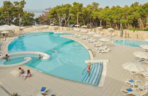 Bol Hotel | 78 m² Hotel ∙ 2 bedrooms ∙ 127 guests