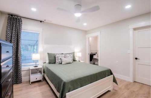 Shipyard Plantation House | 79 Kingston Dunes