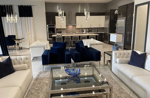 Reunion House | 8/Bed 10/Bath Luxury Golf Resort Mansion
