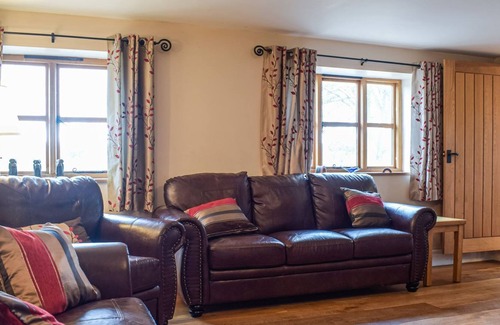 Newcastle-on-Clun Cottage | 8 bedroom accommodation in Clun, near Bishops Castle