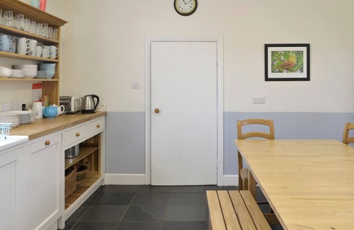 Newbridge Cottage | 8 bedroom accommodation in Holywood, by Dumfries