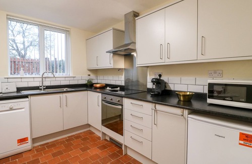 Checkley Cottage | 8 CHURCH LANE, family friendly, character holiday cottage in Tean