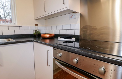 Checkley Cottage | 8 CHURCH LANE, family friendly, character holiday cottage in Tean