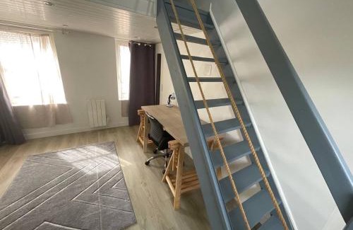 Larris-Maradas-Palette-Bocages Apartment | 8 les maradas bruns