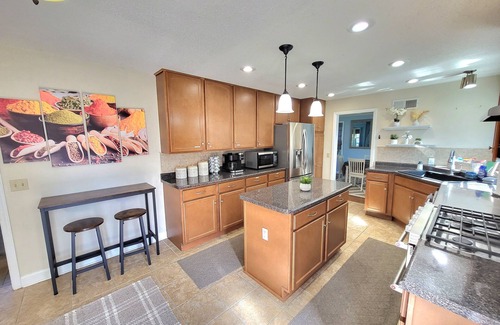 Richfield House | 8 Min to Airport & Mall of America, Central, Spacious, Many Amenities!