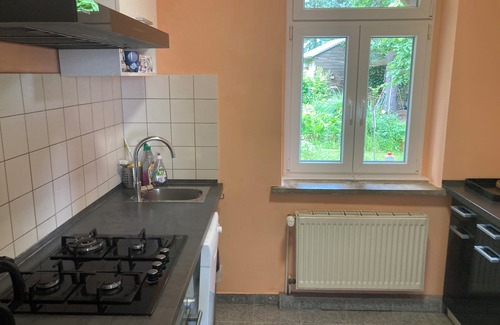 Eutritzsch Apartment | 8 min to the city, apartment for up to 7 people, 4 rooms, 94m², terrace in the countryside