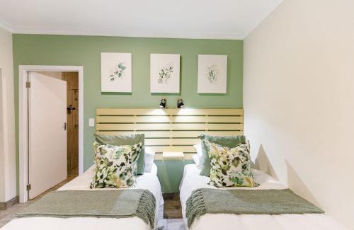 Umtentweni Bed & Breakfast | 8 On Eagle Bed & Breakfast Room 3