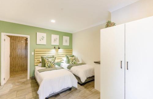 Umtentweni Bed & Breakfast | 8 On Eagle Bed & Breakfast Room 3