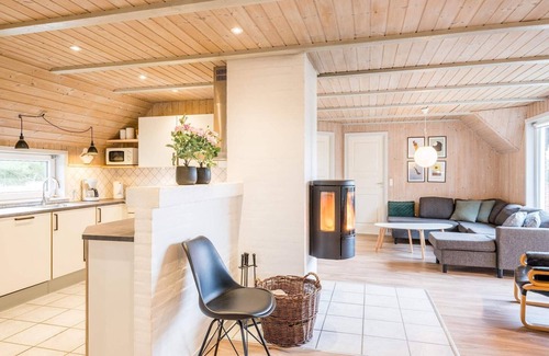Blavand Strand House | 8 person holiday home in Blåvand