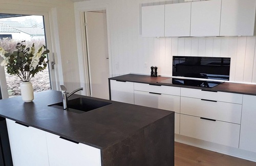 Mommark Strand House | 8 person holiday home in Sydals