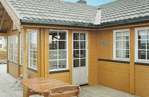 Dyrvik House | 8 person holiday home in Dyrvik
