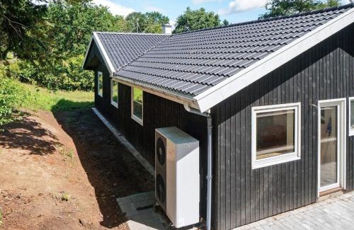 Melby House | 8 person holiday home in Melby