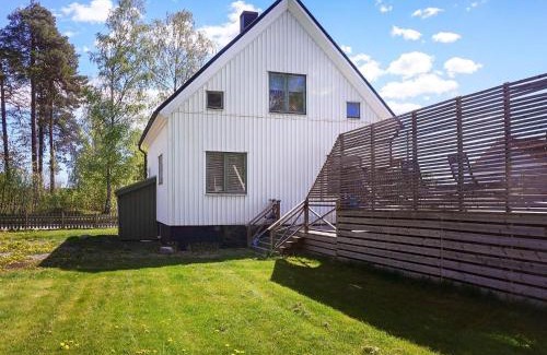 Billingsfors House | 8 person holiday home in BILLINGSFORS