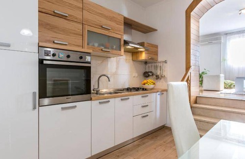 Solin Apartment | 80 m² Apartment ∙ 1 bedroom ∙ 6 guests