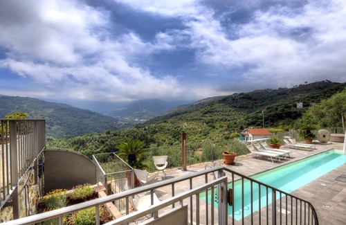Civezza Apartment | 80 m² Apartment ∙ 2 bedrooms ∙ 5 guests