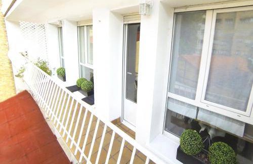 Ensanche Apartment | 80 m² Apartment ∙ 2 bedrooms ∙ 5 guests