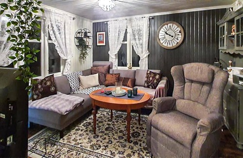 Drangedal House | 80 m² Farmhouse ∙ 6 bedrooms ∙ 9 guests