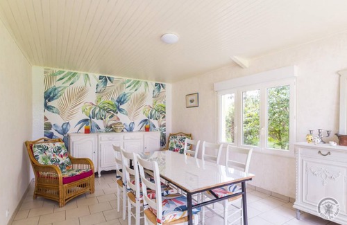 Hautteville-Bocage House | 80 m² Gîte ∙ 3 bedrooms ∙ 6 guests
