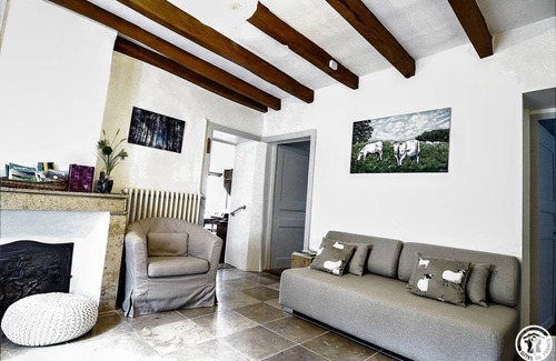 Pollieu House | 80 m² Gîte ∙ 3 bedrooms ∙ 6 guests