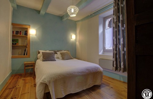 Pollieu House | 80 m² Gîte ∙ 3 bedrooms ∙ 6 guests