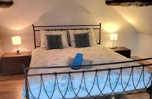 Parfondeval House | 80 m² House ∙ 2 bedrooms ∙ 4 guests