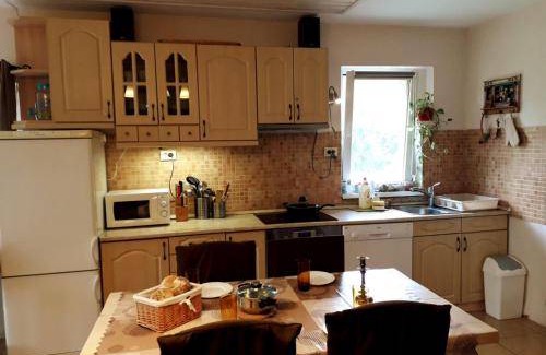 Szentendrei House | 80 m² House ∙ 3 bedrooms ∙ 8 guests