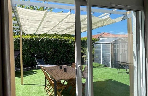 Villenave-d'Ornon Villa | 80 m² Villa ∙ 2 bedrooms ∙ 6 guests