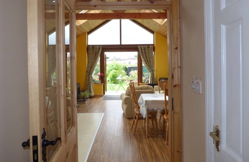 Lismore Cottage | 80 NEW STREET, pet friendly in Lismore, County Waterford