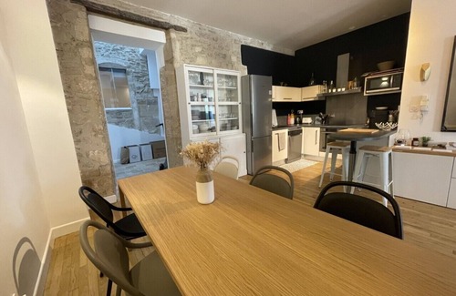 Faubourg Apartment | 80 sq. m Apartment, old town, church view, parking