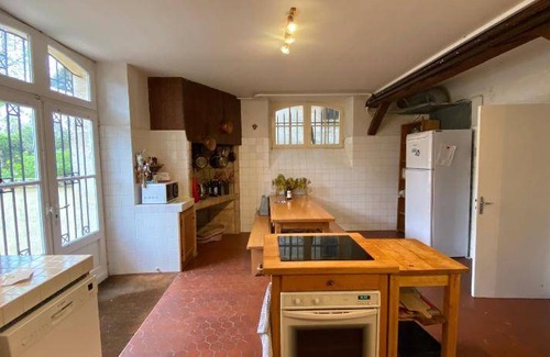 Blaye Bed & Breakfast | 800 m² Bed and breakfast ∙ 10 bedrooms ∙ 20 guests