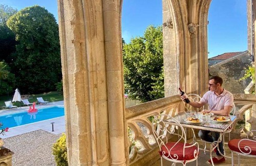 Blaye Bed & Breakfast | 800 m² Bed and breakfast ∙ 10 bedrooms ∙ 20 guests