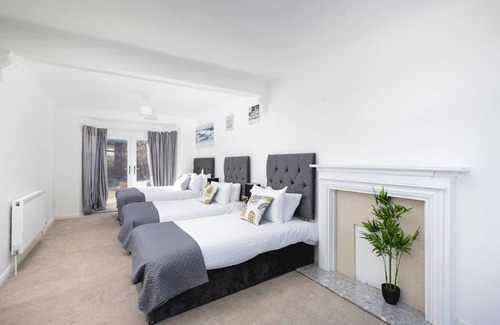 Turkey Street Apartment | 807 m² Apartment ∙ 4 bedrooms ∙ 9 guests
