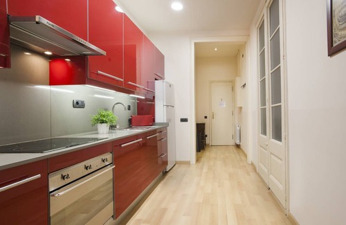 Dreta de l'Eixample Apartment | 82 m² Apartment ∙ 3 bedrooms ∙ 6 guests