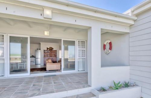 L'Agulhas House | 82 on Main